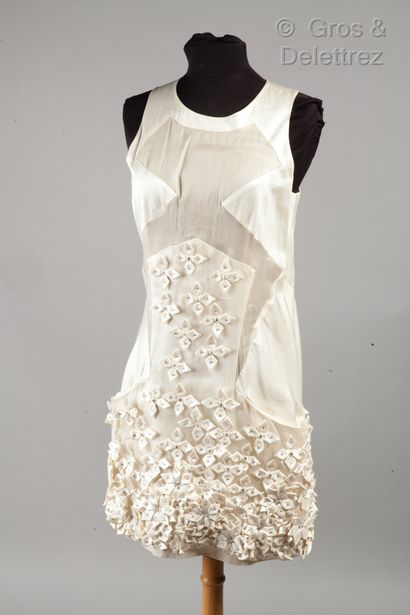 Maxime Simoens Sleeveless dress in silk and ecru cotton, yoke in transparent tulle,...