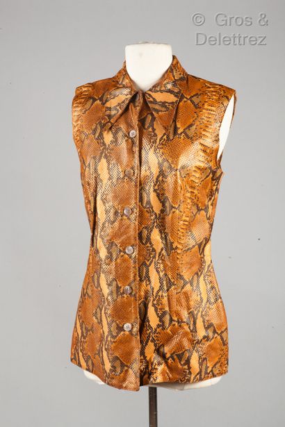 Samy CHALON Lot composed of two identical sleeveless vests, small pointed collar,...