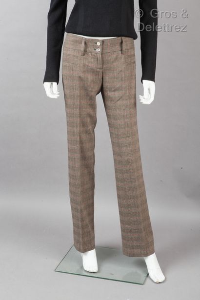 Stella McCartney, DOLCE ET GABBANA Lot composé d'un pantalon à motif Prince de Galles...