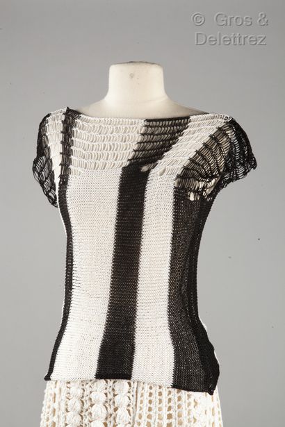 Samy CHALON Lot composed of a skirt in white fancy knit, a tank top in coordinated,...