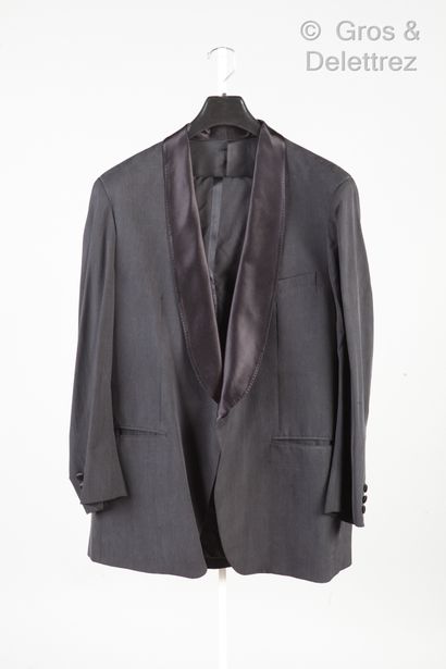 CERRUTI1881 Couture Lot composé de trois vestes identiques, dont une beige chinée...