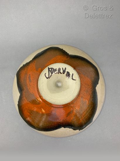 Jean DERVAL (1925-2010) Coupe sur talon en céramique émaillé polychrome à décor abstrait.

H...