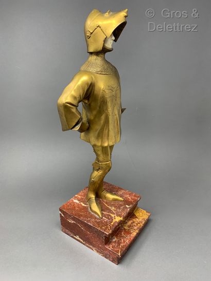 Louis SOSSON (actif c. 1905-1930) Sculpture chryséléphantine en bronze doré et ivoire...
