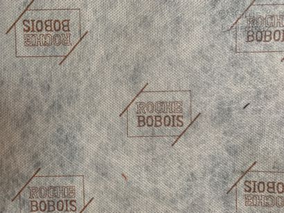 ROCHE & BOBOIS Canapé en cuir bordeaux

H : 66 / L : 210 / P : 90 cm