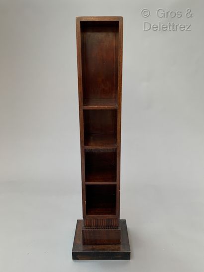 MERCIER & CHALEYSSIN, attribué à Colonne en bois teinté

H : 132 cm

(Rayures d’usage...