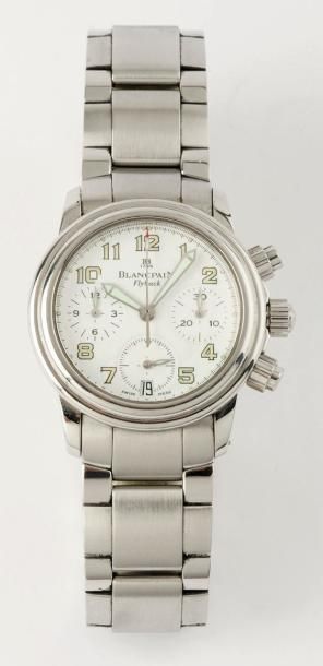 BLANCPAIN «Flyback» Bracelet montre chronographe en acier. Cadran blanc à trois compteurs....