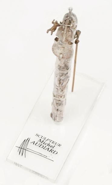 MICHEL AUDIARD «Le Rêve du Violoniste» Stylo à plume en bronze et argent à décor...