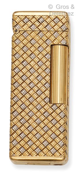BOUCHERON - Gas lighter in two colors gold...
