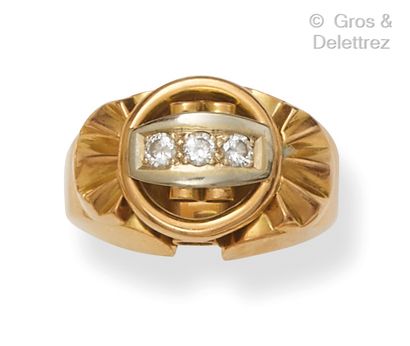 Yellow gold ring with radiating decoration,...