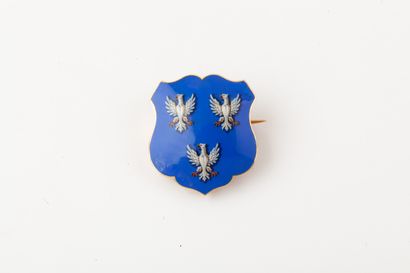 null Set of two enamelled brooches, one in yellow gold weighing 6.6 g; the other...
