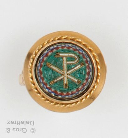 Yellow gold ring with a micro-mosaic representing...