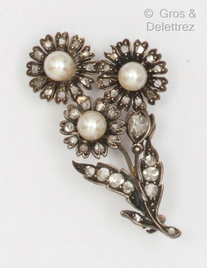  Gold and silver brooch with a bouquet of...