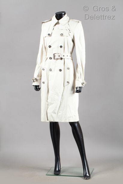 BURBERRY Trench en cuir agneau craie, petit col, double boutonnage à dix boutons,...