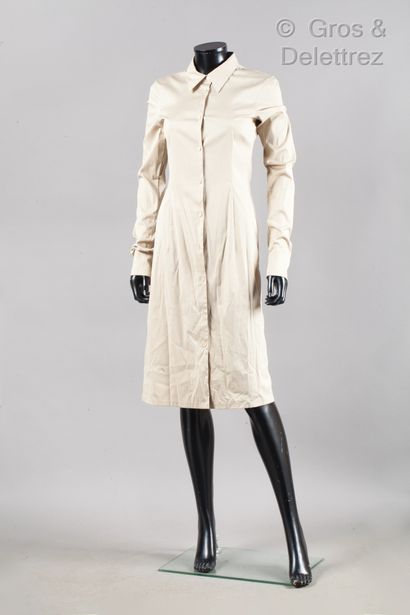 Jil SANDER Robe longue chemise en coton beige, petit col, simple boutonnage, manches...