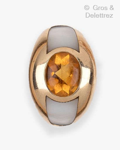 null MAUBOUSSIN PARIS - "Aloha - Yellow gold ring set with an oval citrine in a closed...