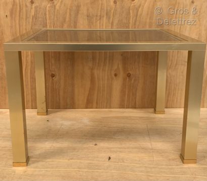 Coffee table in brushed brass with square...