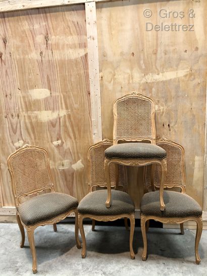 Suite de quatre chaises en bois naturel,...
