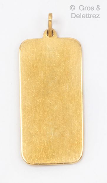Yellow gold pendant 
