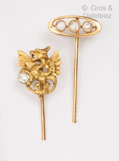 Lot consisting of two tie-pins, one with...