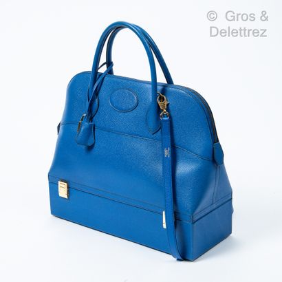 HERMÈS Paris made in France Year 2009

Macpherson" bag 34 cm in blue jean Epsom calfskin,...