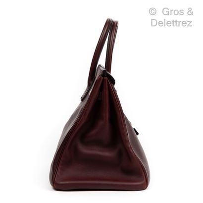 HERMÈS Paris made in France Year 2008

Birkin" bag 35 cm in burgundy Swift calfskin,...