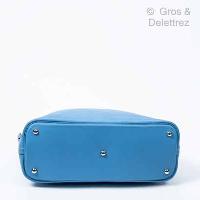 HERMÈS Paris made in France Year 2014

"Bolide" bag in Paradise blue Swift with white...