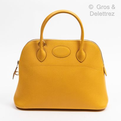 HERMÈS Paris made in France Year 1994 
Bolide" bag 31 cm in chick yellow Epsom calfskin,...