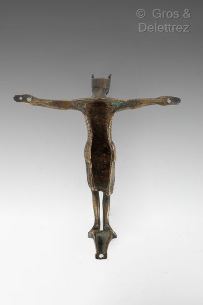 null Bronze Christ, hollow cast, crowned head, arms horizontal, submammary ribs,...