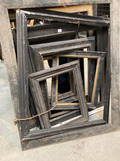 null Set of nine blackened wood frames.

20th century

As is.