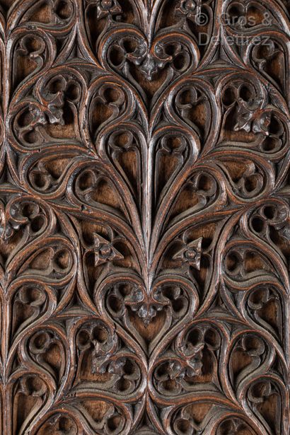 null Large monoxyle panel, walnut door element carved with fillings, speckles and...