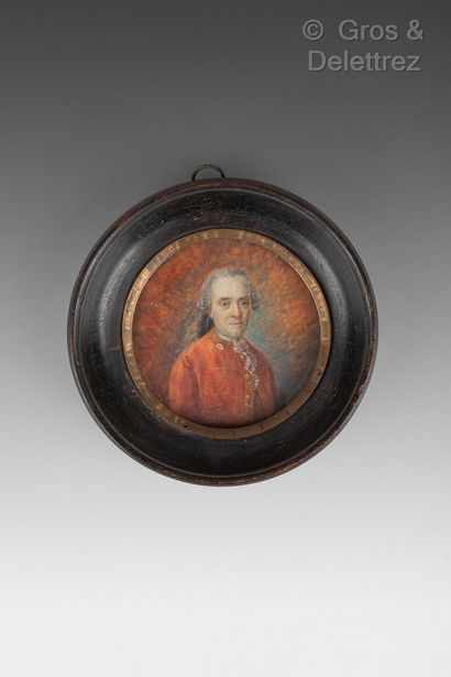 null 18th century portrait of a man with a wig on a marbled background. Round miniature...