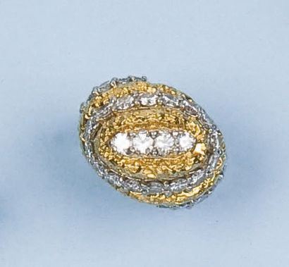 null VAN CLEEF & ARPELS - Bague "Turban" en platine et or jaune sertie de diamants....