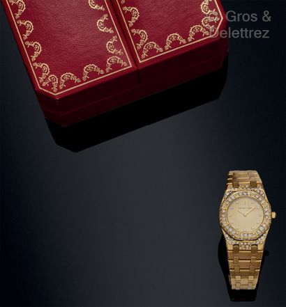 AUDEMARS PIGUET «Royal Oak» Bracelet montre de dame en or jaune, boîtier octogonal...