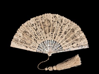  Bouquets, Europe, circa 1900 Folded fan, the leaf in bobbin and needle lace drawing...