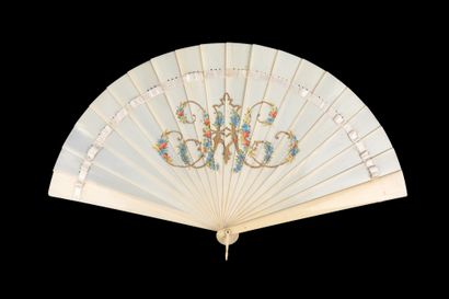 null Forget-me-nots and cornflowers, circa 1890
Broken ivory fan* painted with a...