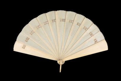  Ivory, Europe, circa 1890 Broken type ivory fan*, the top of the strands serrated....