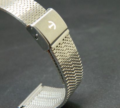 null RADO

steel bracelet

Ref: 03780

size: 24mm

clasp: 16mm

length: 100mm / 75mm



Excellent...