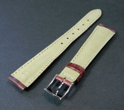 null ZENITH DEFY 1

bracelet cuir avec boucle Zenith

Taille-Size: 15mm

boucle-buckle:...