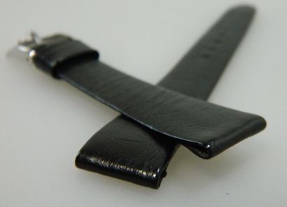 null Bracelet OMEGA

bracelet cuir ancien avec boucle acier soleil



taille: 16mm...