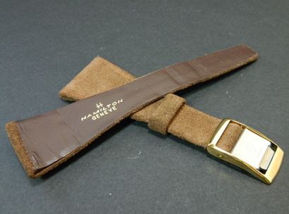null Bracelet HAMILTON

bracelet ancien en cuir retourné

taille: 26mm - boucle:...