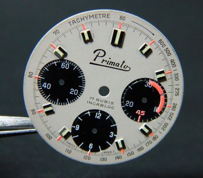 null PRIMATO by Heuer

cadran de chronographe

calibre: Valjoux 7736

diamètre: 30,00mm

pieds:...