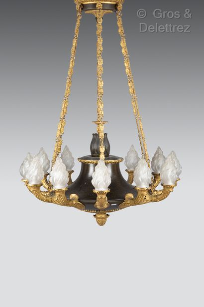 Bronze chandelier of Empire style with 12...