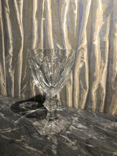 null Baccarat. Suite of six crystal water glasses Harcourt model