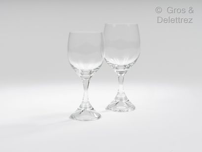 null Holme Gaard. Eleven water glasses and eleven wine glasses in truncated glas...