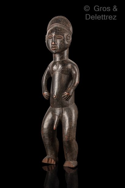 null Côte d’Ivoire Statue masculine Peuple Dan Bois H. 60,5 cm Provenance : Collecté...