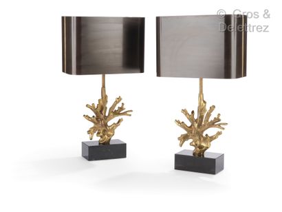 Chrystiane CHARLES (XXe) pour la Maison Charles Pair of lamps model "Coral" in bronze...