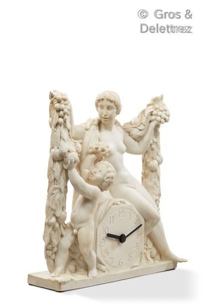null "Richard GUINO (1890-1973) Et SEVRES Bisque clock with a Ceres decoration holding...