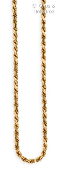 null Necklace in yellow gold twisted. Length : 44 cm. Gross weight 19,4g.