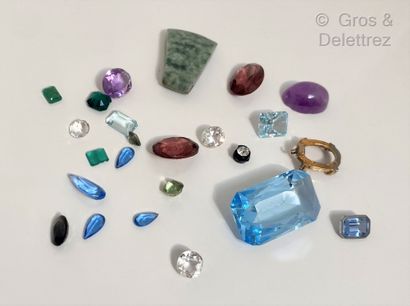 null Lot of gemstones including treated stones.