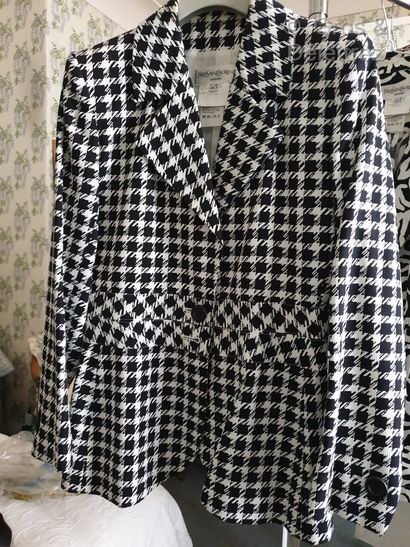 null YVES Saint Laurent Variation Black and white cotton jacket with check pattern,...
